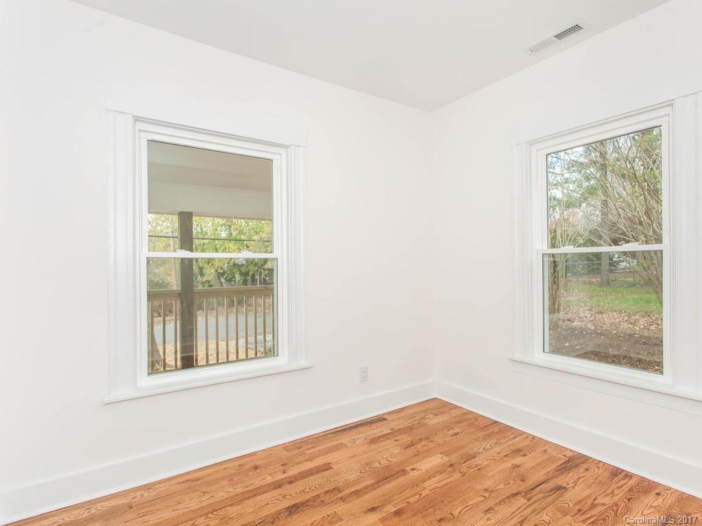 126 Hanover Street Asheville NC 28806