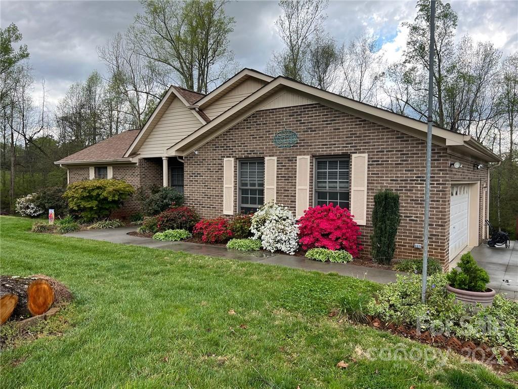 125 Silhouette Lane Statesville NC 28625