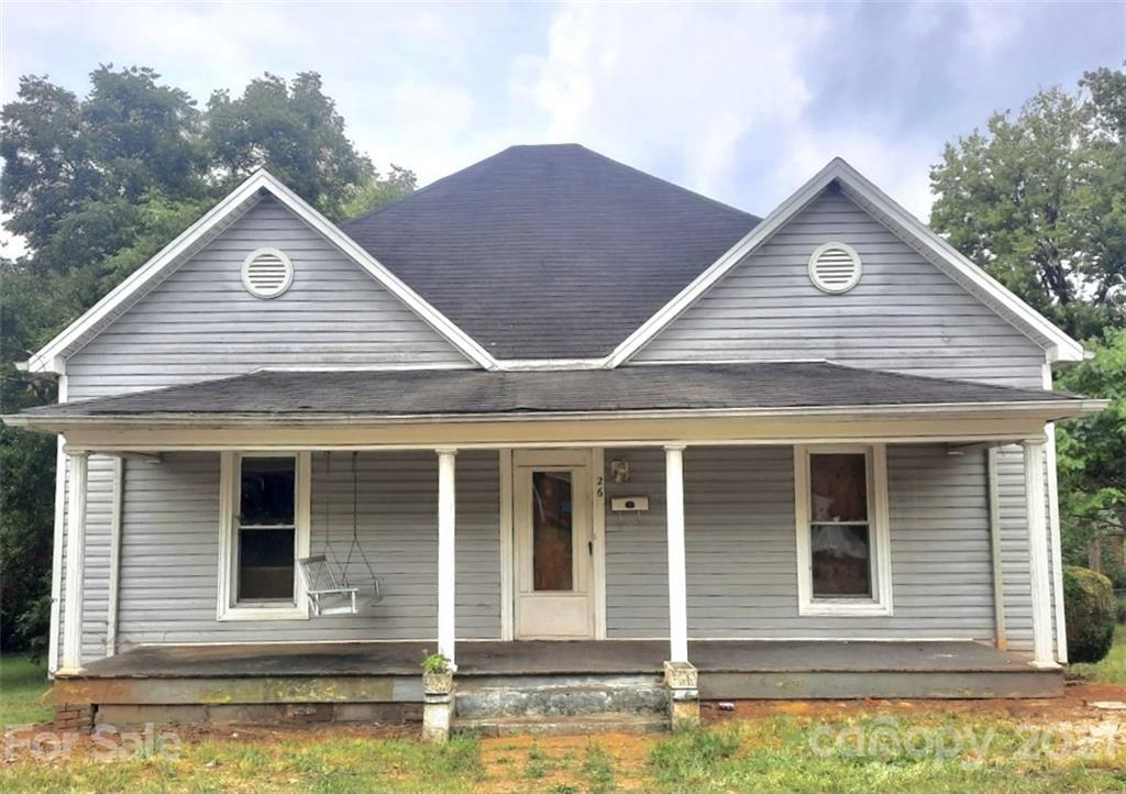 26 7th Avenue SE Hickory NC 28602