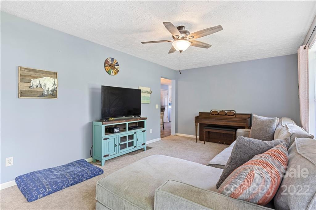 41 Onyx Lane Brevard NC 28712