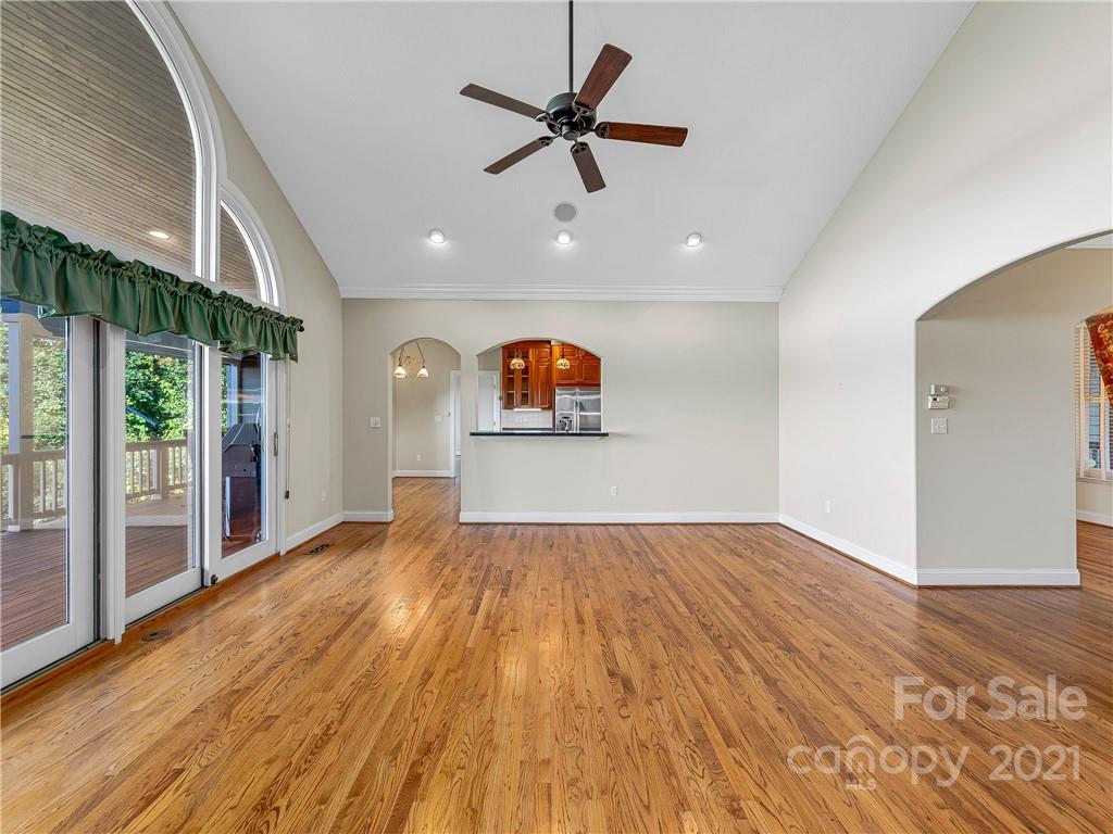 4384 Laurel Park Highway Hendersonville NC 28739