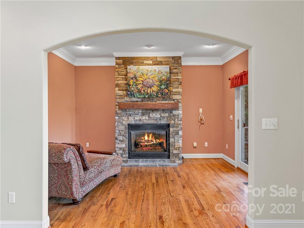 4384 Laurel Park Highway Hendersonville NC 28739