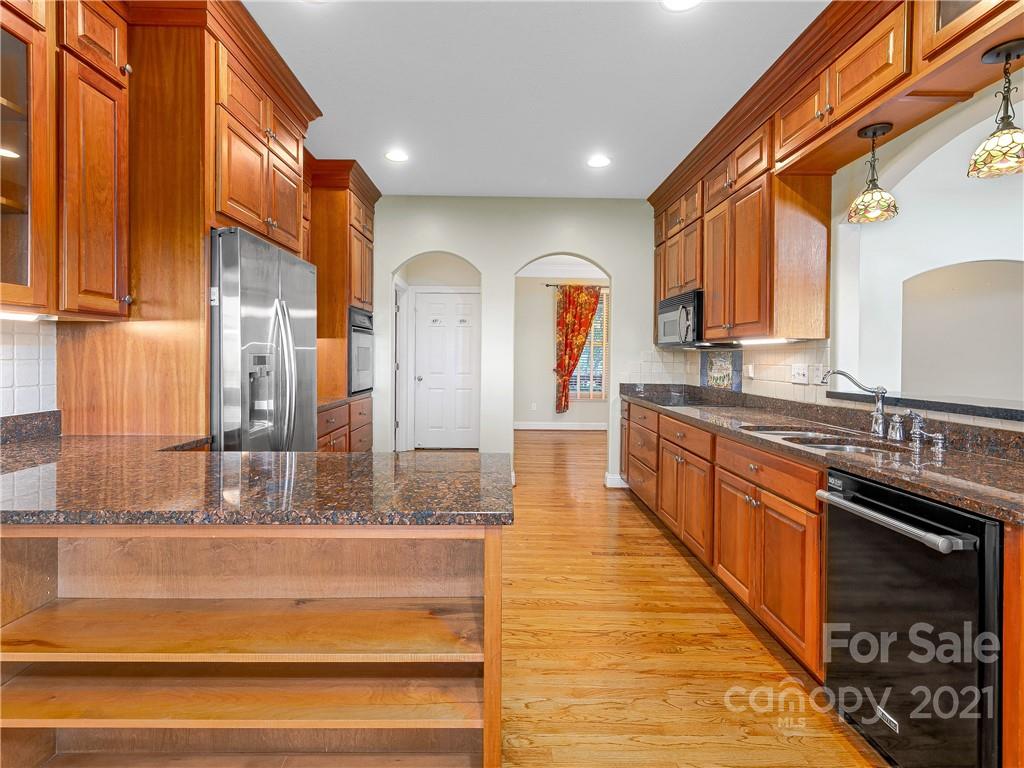 4384 Laurel Park Highway Hendersonville NC 28739
