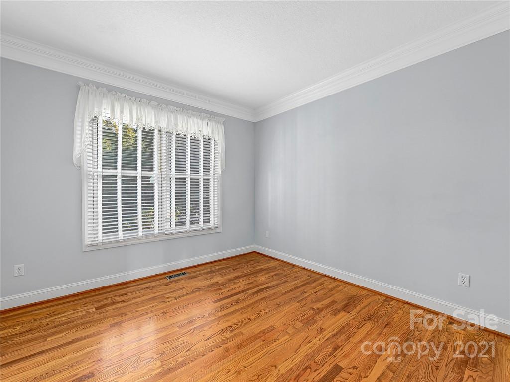 4384 Laurel Park Highway Hendersonville NC 28739