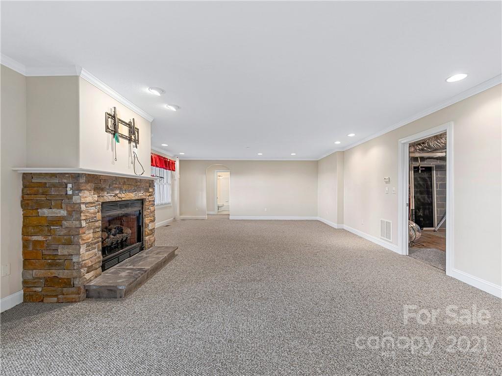 4384 Laurel Park Highway Hendersonville NC 28739
