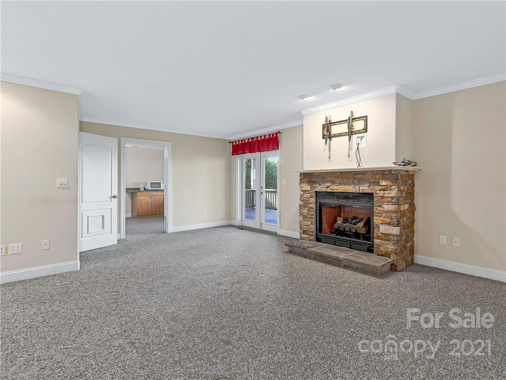 4384 Laurel Park Highway Hendersonville NC 28739