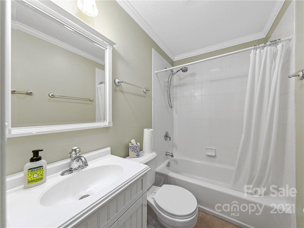4384 Laurel Park Highway Hendersonville NC 28739