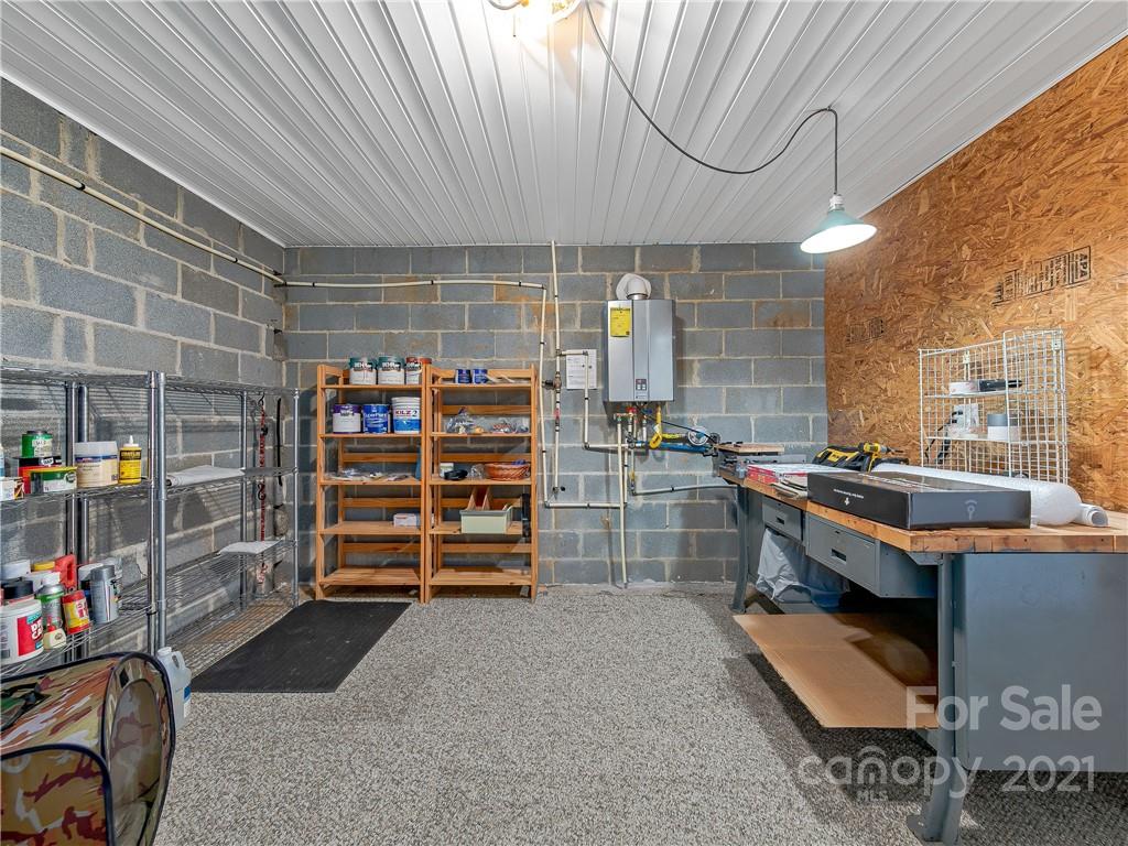 4384 Laurel Park Highway Hendersonville NC 28739