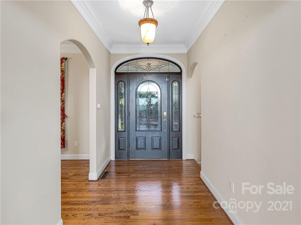 4384 Laurel Park Highway Hendersonville NC 28739