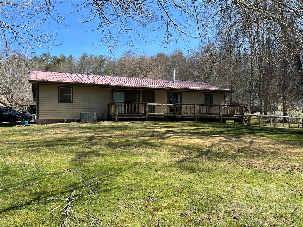 39 Phil Buchanan Road Spruce Pine NC 28777