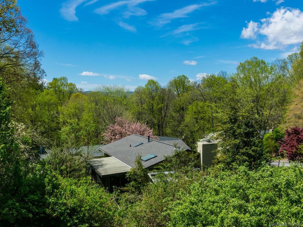 25 Tuckaway Drive Asheville NC 28803