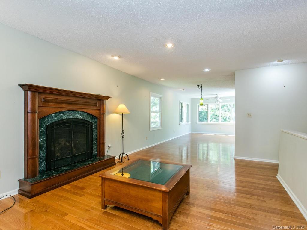 25 Tuckaway Drive Asheville NC 28803