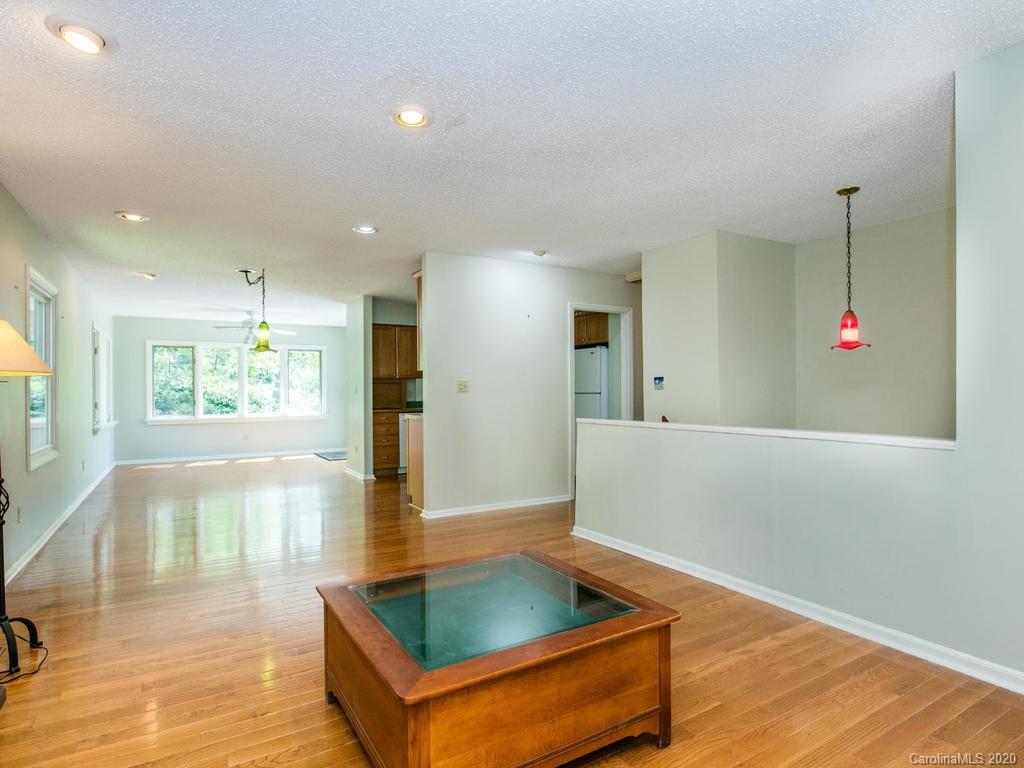 25 Tuckaway Drive Asheville NC 28803