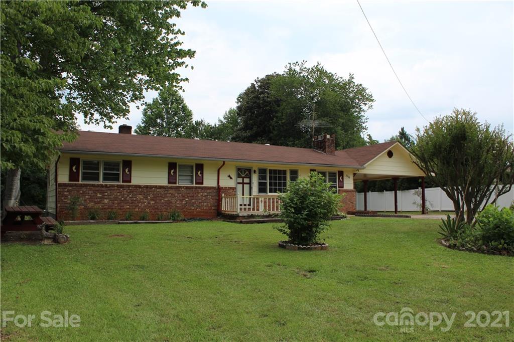 2605 Coxe Road Tryon NC 28782