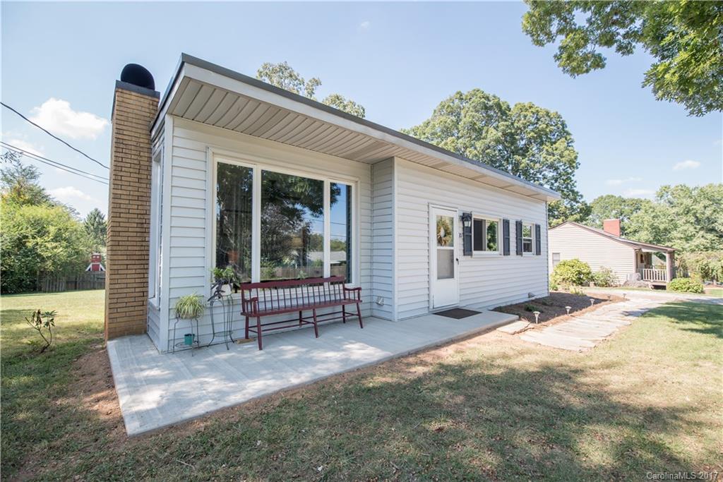 20 Sandhurst Drive Asheville NC 28806