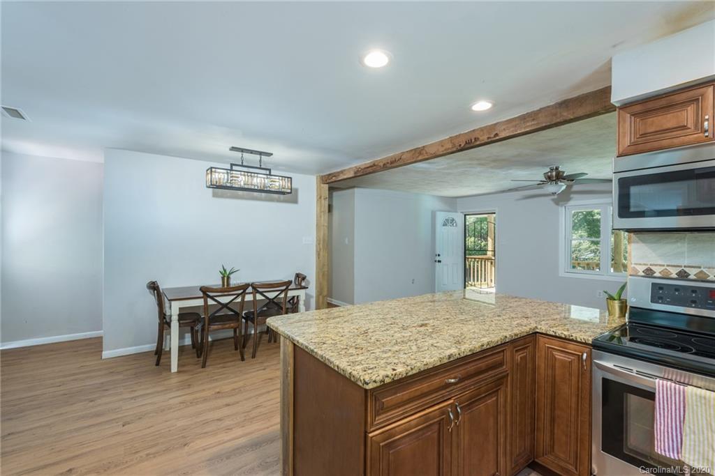 24 Powlas Drive Swannanoa NC 28778