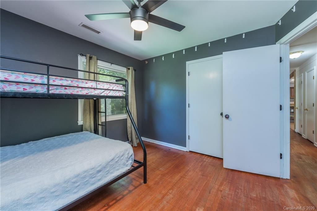 24 Powlas Drive Swannanoa NC 28778