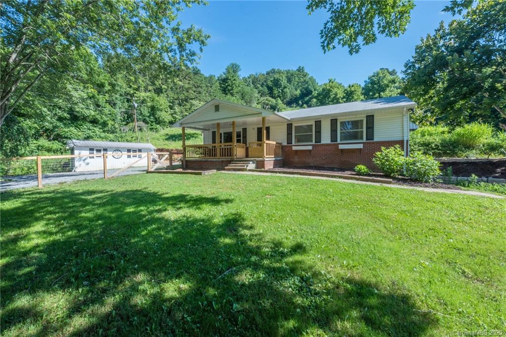 24 Powlas Drive Swannanoa NC 28778
