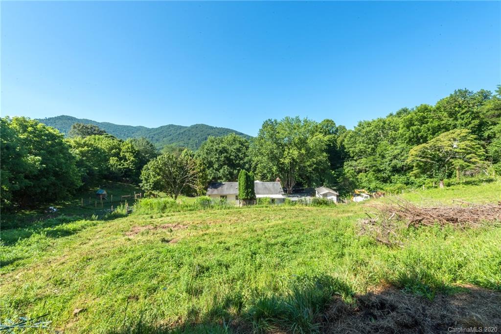 24 Powlas Drive Swannanoa NC 28778