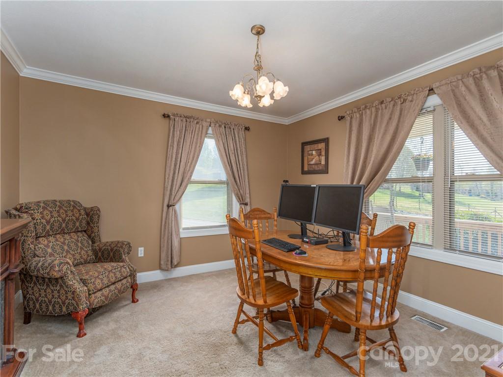 1 Sydney Lane Asheville NC 28806