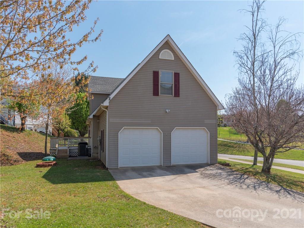 1 Sydney Lane Asheville NC 28806