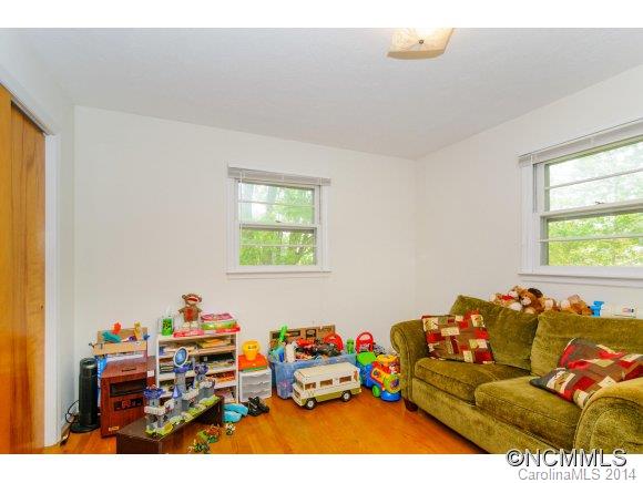 28 Lakeshore Drive Weaverville NC 28787