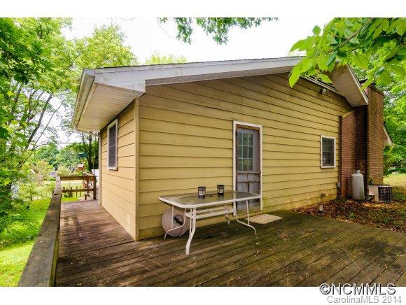 28 Lakeshore Drive Weaverville NC 28787