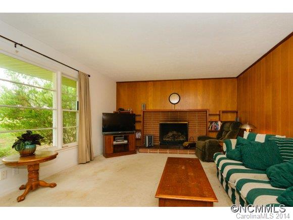 28 Lakeshore Drive Weaverville NC 28787