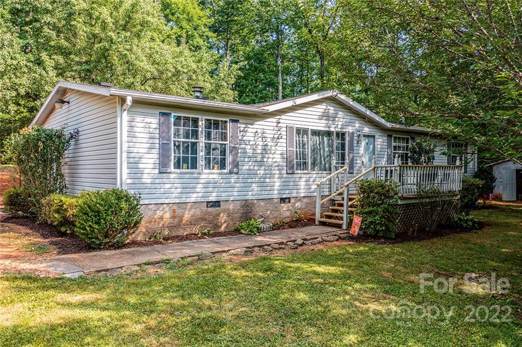 126 Chestnut Oak Forest Drive Nebo NC 28761