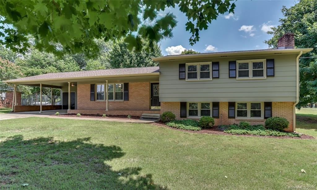 200 Weatherstone Drive Forest City NC 28043