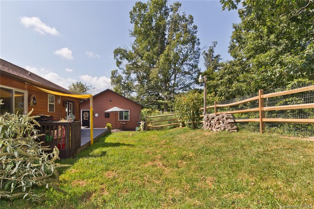 180 Southern Comfort Drive Burnsville NC 28714