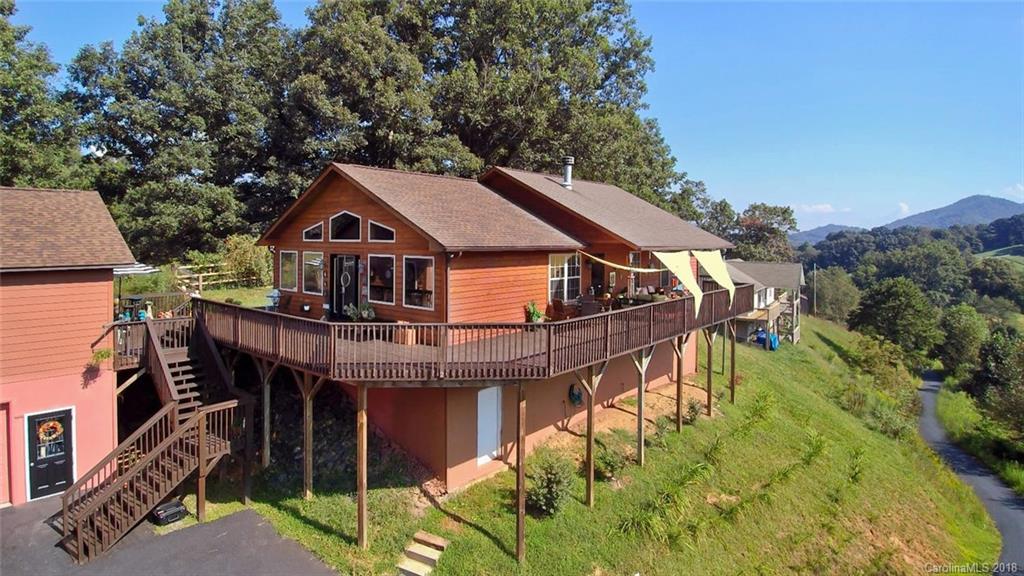 180 Southern Comfort Drive Burnsville NC 28714