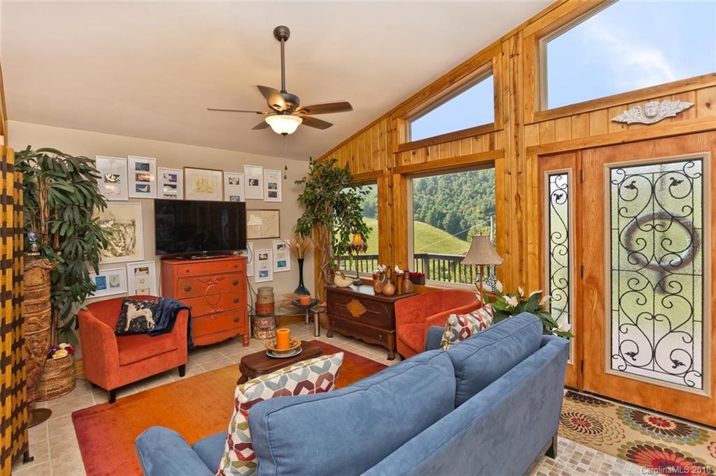 180 Southern Comfort Drive Burnsville NC 28714
