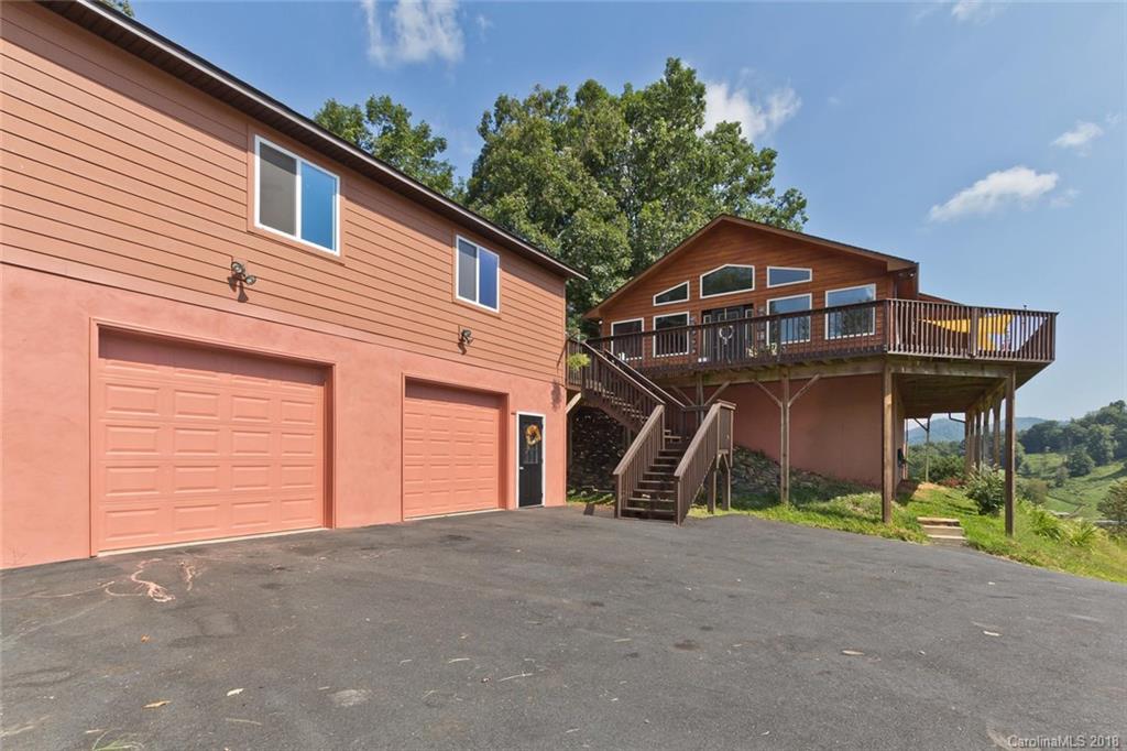 180 Southern Comfort Drive Burnsville NC 28714