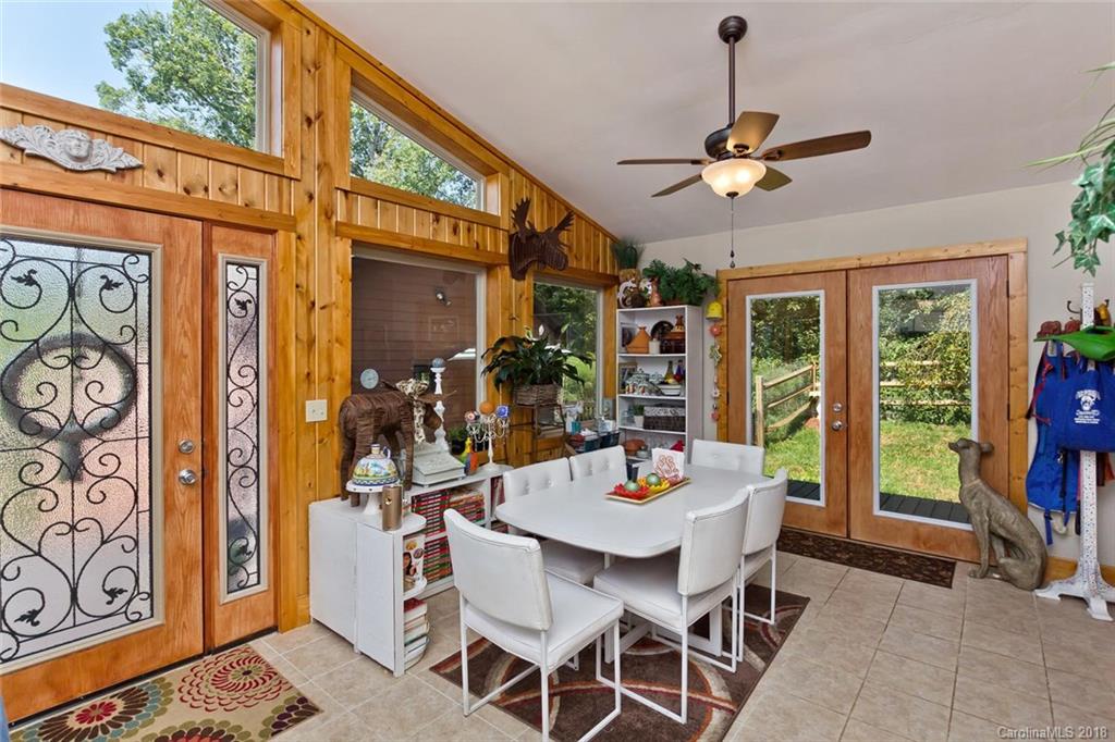 180 Southern Comfort Drive Burnsville NC 28714