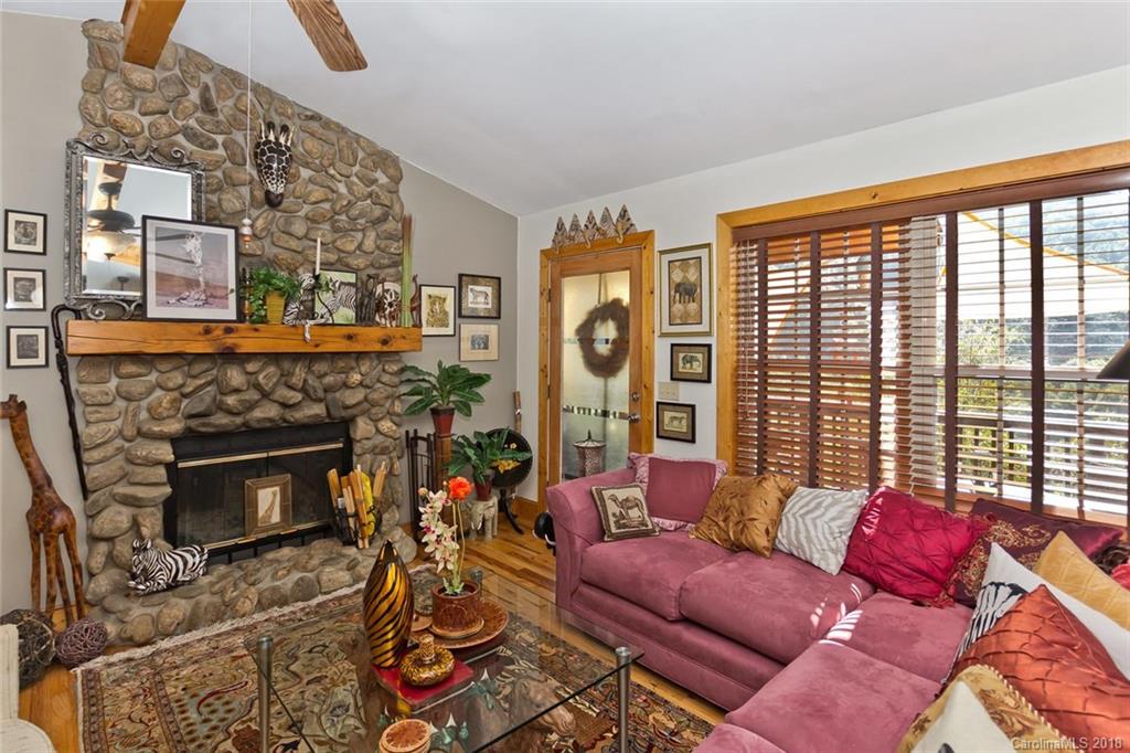 180 Southern Comfort Drive Burnsville NC 28714