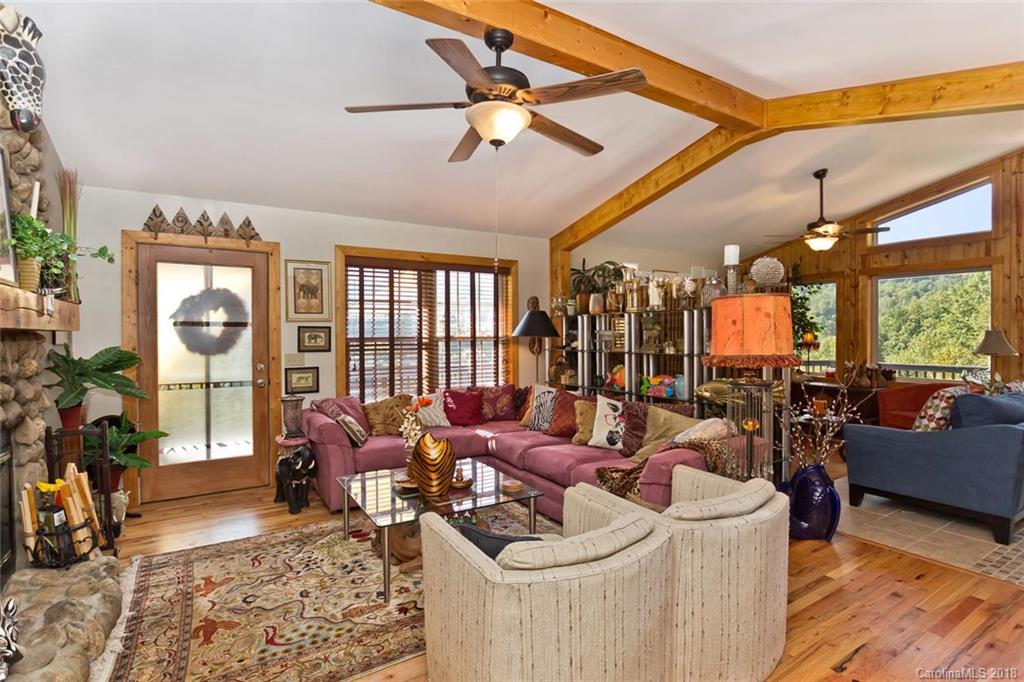 180 Southern Comfort Drive Burnsville NC 28714