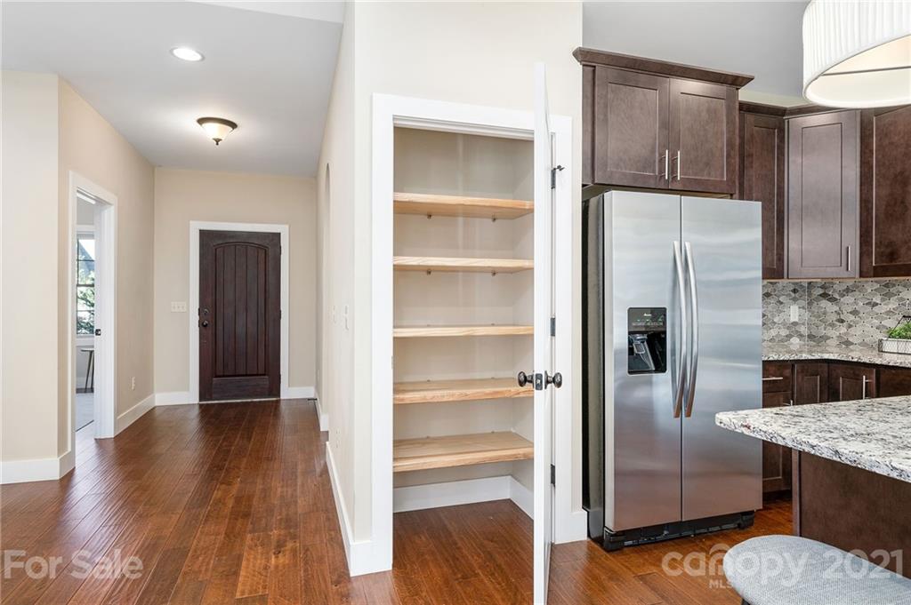 32 Manchester Drive Asheville NC 28805