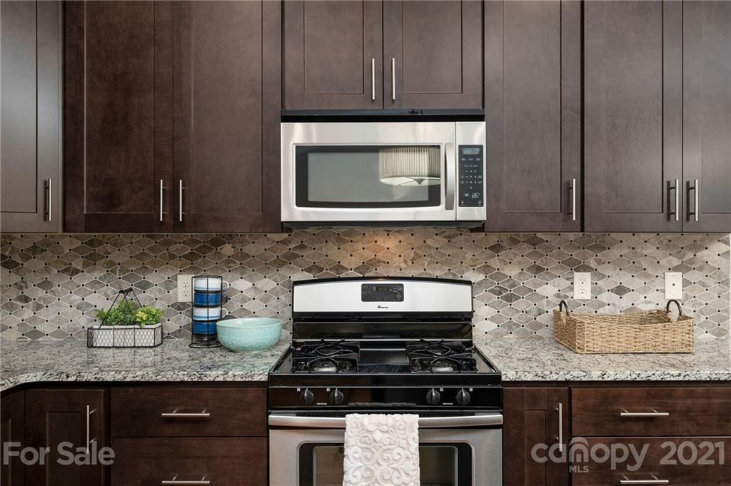 32 Manchester Drive Asheville NC 28805