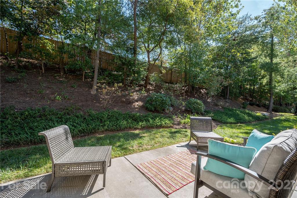 32 Manchester Drive Asheville NC 28805