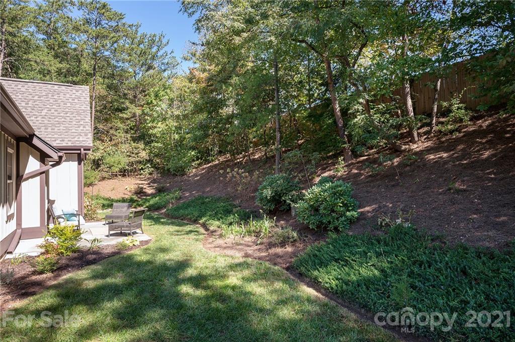 32 Manchester Drive Asheville NC 28805
