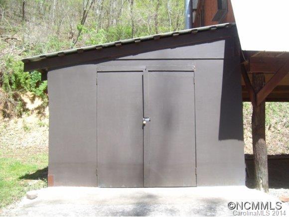 320 Martins Creek Road Barnardsville NC 28709