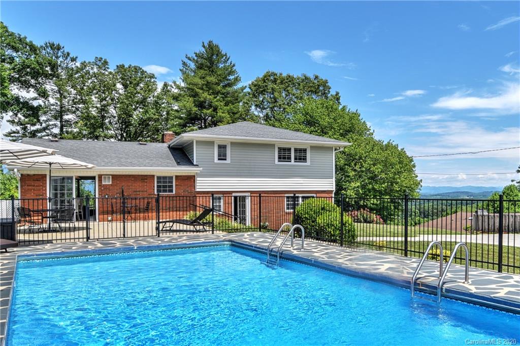 18 Cardinal Drive Asheville NC 28806