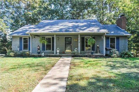 13 S Oaks Circle Asheville NC 28806