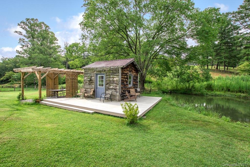 4 Mezzo Cove Asheville NC 28804