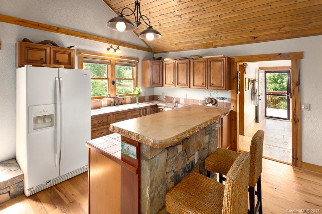 4 Mezzo Cove Asheville NC 28804