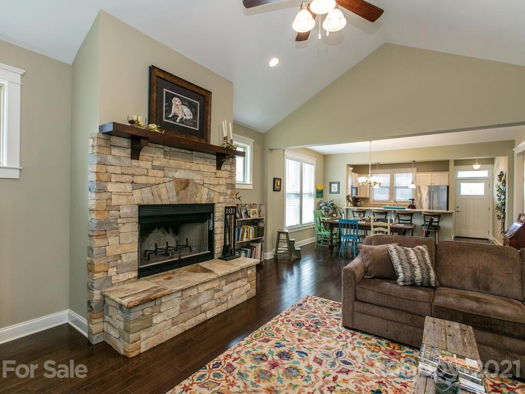 6 Roundtop Ridge Court Candler NC 28715