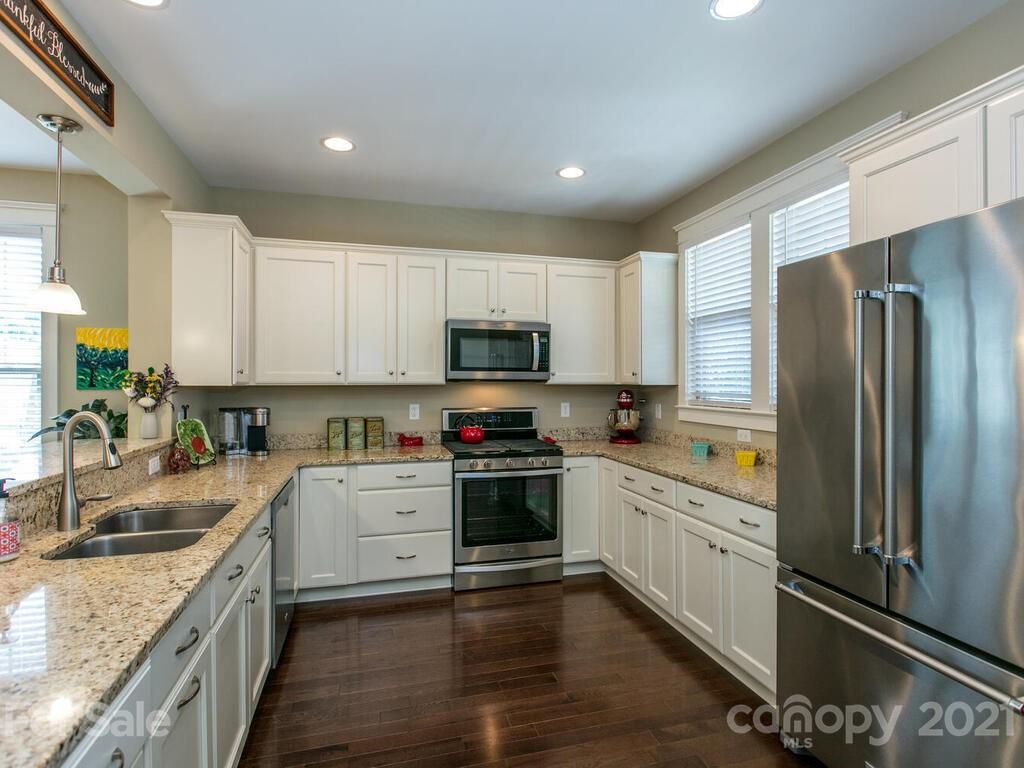 6 Roundtop Ridge Court Candler NC 28715