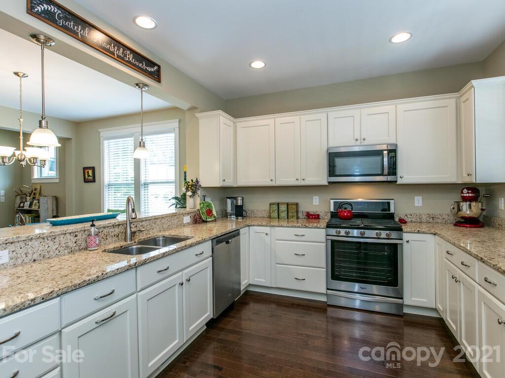 6 Roundtop Ridge Court Candler NC 28715