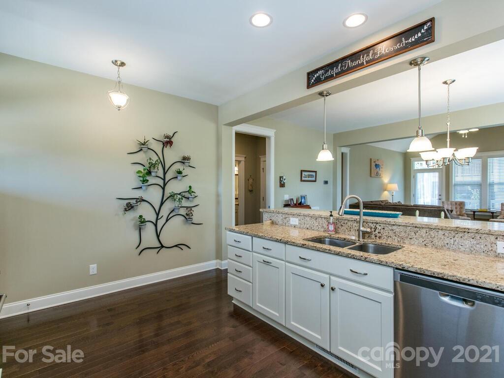 6 Roundtop Ridge Court Candler NC 28715